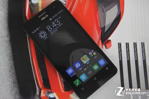 Intelǿо+ʵ��˫�� ��˶ZenFone 5�ײ� 