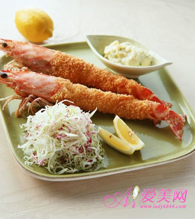 维生素C与虾冲突 10种药物与食物相克千万别