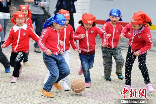 ����С�����桰���ϡ� ���鴫ͳ�����Ļ�