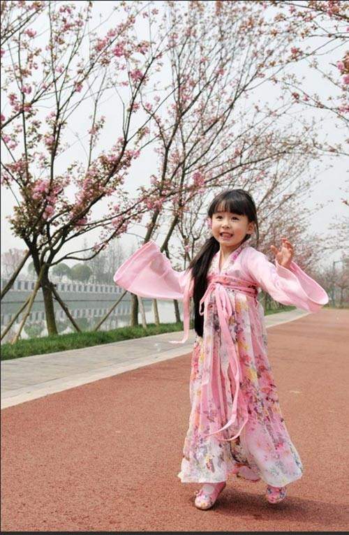 汉服上课穿搭图片女生,汉服上课穿搭图片女生可爱