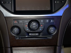 ˹տ˹()˹300C()2014 3.0L ׿Խ