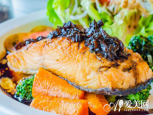  食物搭配求營養，警惕這7類危險搭配 
