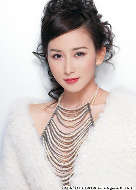 帅哥给美女裤头脱下来按摸视频_带按摩女路边走也是嫖娼西安警察设伏抓嫖