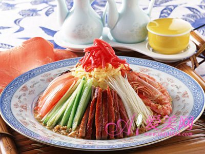 警惕!上班族日常4种食物 常吃易致癌