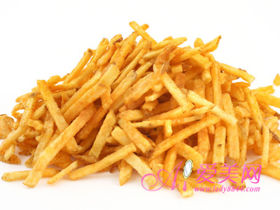 警惕!上班族日常4种食物 常吃易致癌