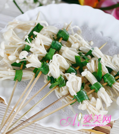 警惕!上班族日常4种食物 常吃易致癌