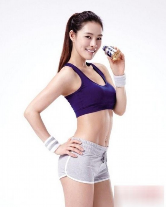 盘点韩国完美<em>腹肌</em>女星 诱人<em>马甲</em>线(组图)【19】