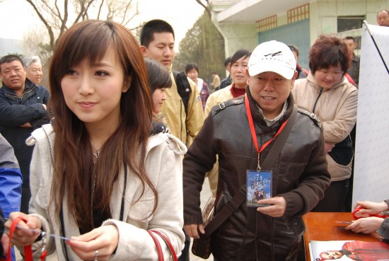 宋小宝漂亮老婆曝光 盘点娱乐圈大<em>丑男</em>大<em>美女</em>