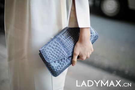 时尚之都巴黎遇见最特别的单品配饰