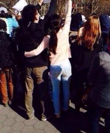 网友嘱咐刘强东与奶茶妹且行且珍惜 有人要求