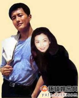 王岳伦偷看李湘手机被抓包 曾被曝协议离婚