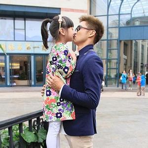 宜昌山寨版林志颖晒自拍侧颜相似度90% 《爸