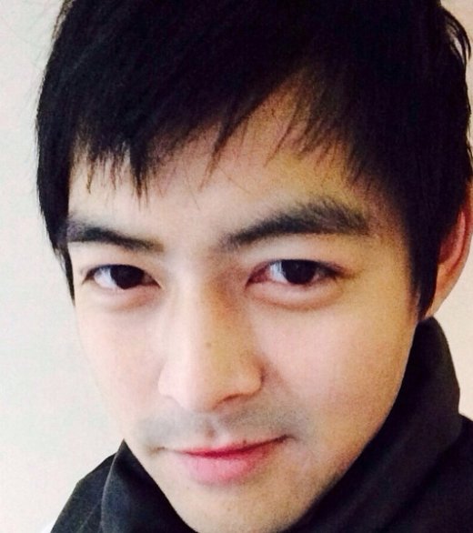 宜昌山寨版林志颖晒自拍侧颜相似度90% 《爸