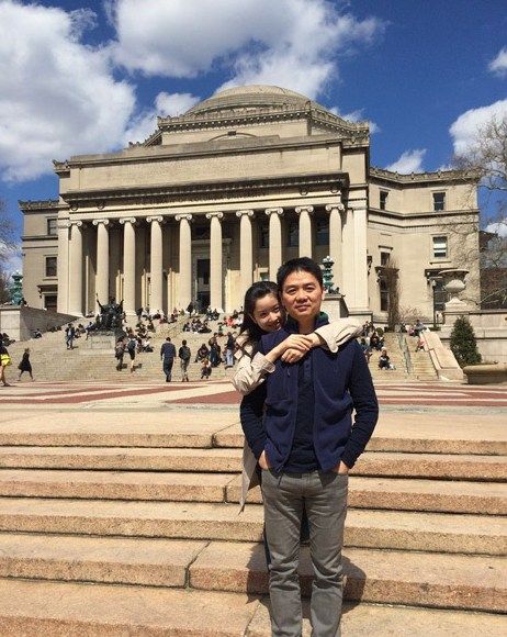 刘强东晒儿子婴儿照 前妻曾赴美试图挽回婚姻