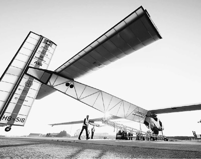 世界最大太阳能飞机在瑞士开始电池板测试