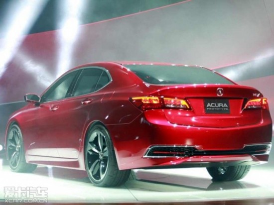 讴歌TLX