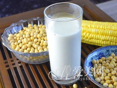 �������裺ţ����Ӫ�� ȴ��8���˵�"������"
