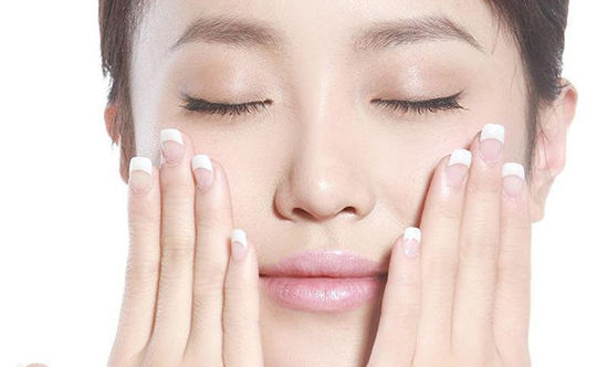 脸部长皱纹怎么办?防晒补觉去角质都不能少