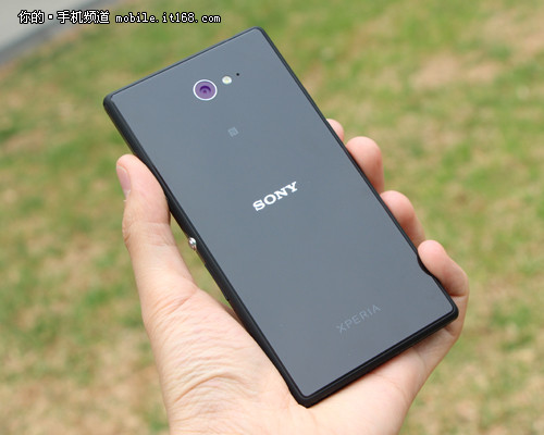 4.8英寸时尚双卡机 索尼Xperia M2评测