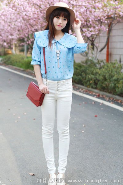 衬衣T恤+高腰紧身裤 打造长腿显高挑