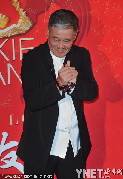 赵本山近况:拉二胡 一天拉8个小时都不够(图)