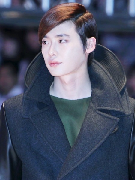 图揭娱圈丑帅 榜:男版吕燕PK黄渤金宇彬(组图