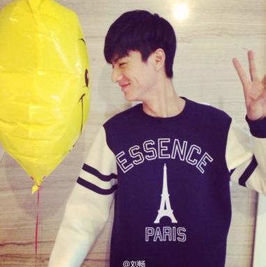 《爸爸去哪儿2》80后男模刘畅走红 身家背景老