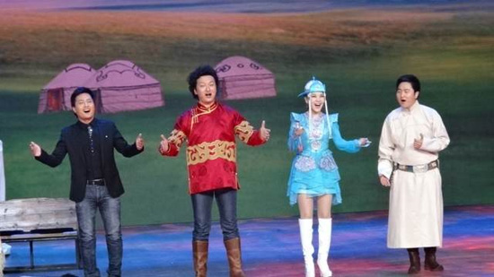 日前,乌兰图雅,斯琴格日乐,齐峰,云飞,呼斯楞等众多蒙古族歌手在著名
