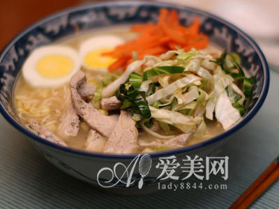 女性养生:掉发多吃肉蛋奶 9<em>妙招</em>守护<em>头发</em>-<em>食品</em>