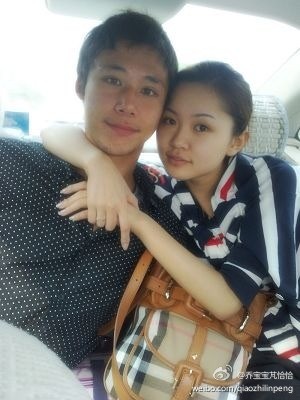 张琳芃深夜微博秀恩爱:你不在,我怎敢老去(图)