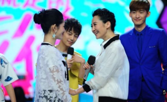 李菲儿快乐大本营_李菲儿湖南卫视热舞视频