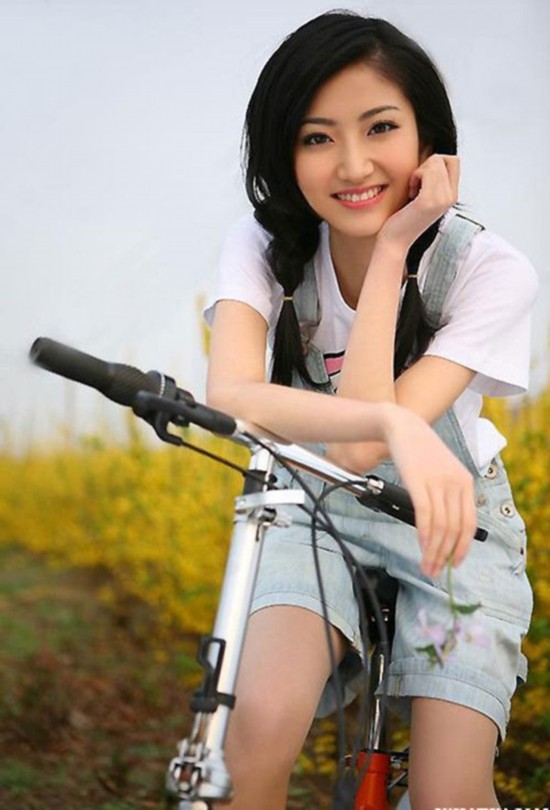 范冰冰有三大后台 刘亦菲靠<em>继父 女</em>明星谁的背
