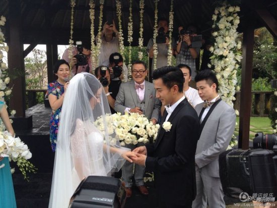 孙俪婚纱照_孙俪婚纱照图片大全(3)