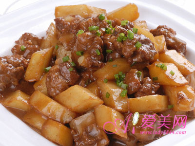 小葱皮蛋拌豆腐会抽筋 8种家常菜错误搭配(组