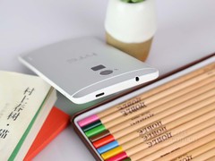 �����4G�ֻ� HTC One max 8088�Ƚ�4K 