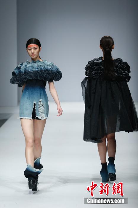 模特展示法国ESMOD高级时装艺术学院(北京)