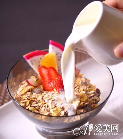 永保瘦姿态!名模朱楠的减肥法 拥有不易胖体质