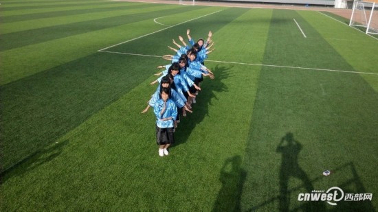 西安工业大学民国风毕业照 恰同学少年风华正