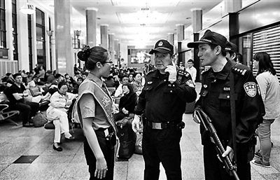 北京站:遇突发情况 民警出警一分钟到达