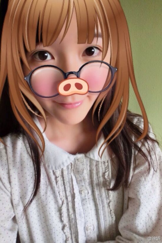 日本动漫少女的头发装