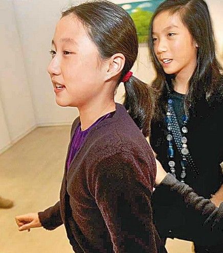  成龙私生女曝光  房祖名:像我像到死【2】--湖北