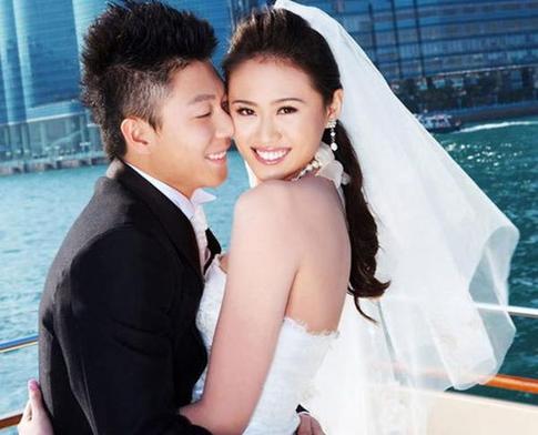 吴尊婚纱照_吴尊林丽吟晒婚纱照(3)