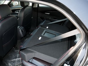 �������� ��D70 2013�� 1.8T �����