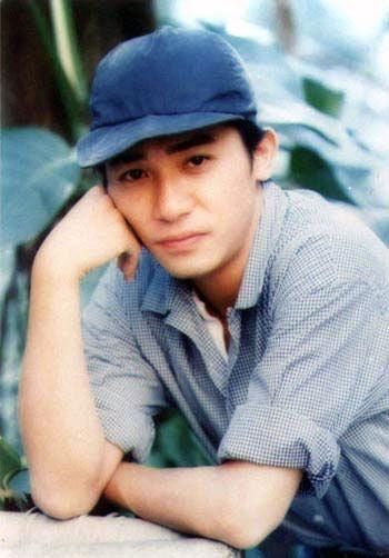 明星曾经也卑微:梁朝伟卖电器 姚晨刷厕所