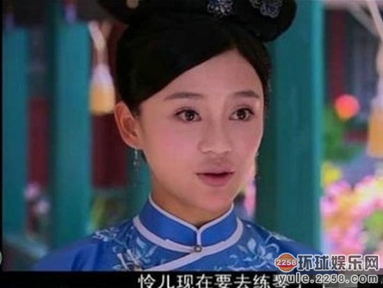 盘点女星走红 前的 惊悚丑照 龅牙方脸都是路人