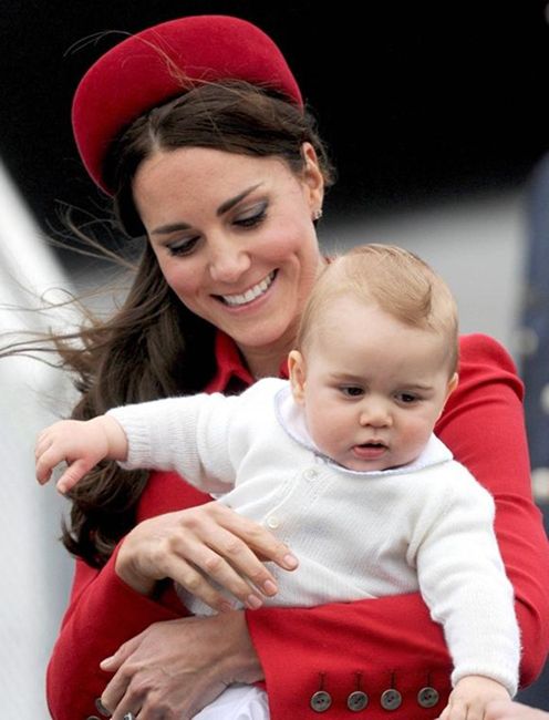 王室政坛辣妈PK 拉尼娅王妃最美戴安娜最优雅