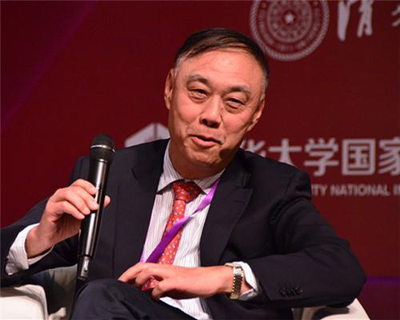 中信的董事长_中信泰富董事长曾晨(2)