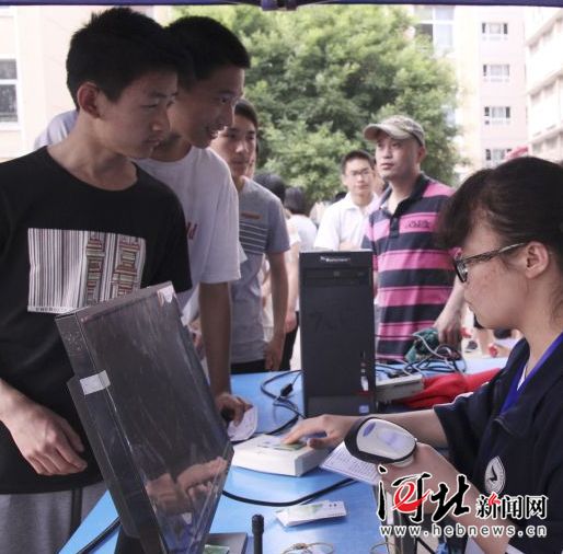 河北省中考体育请来 电子裁判 (组图)