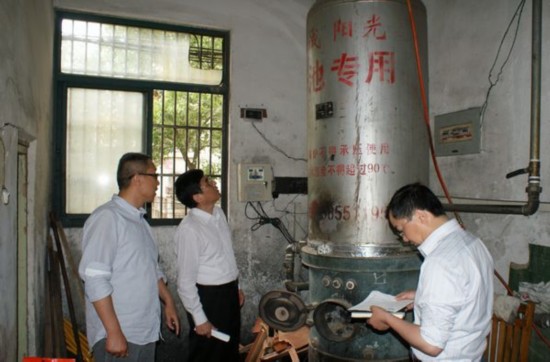 经开区管委会副主任吴昊督查小锅炉专项整治工
