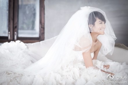 单人婚纱照图片_单人婚纱照图片高清(2)